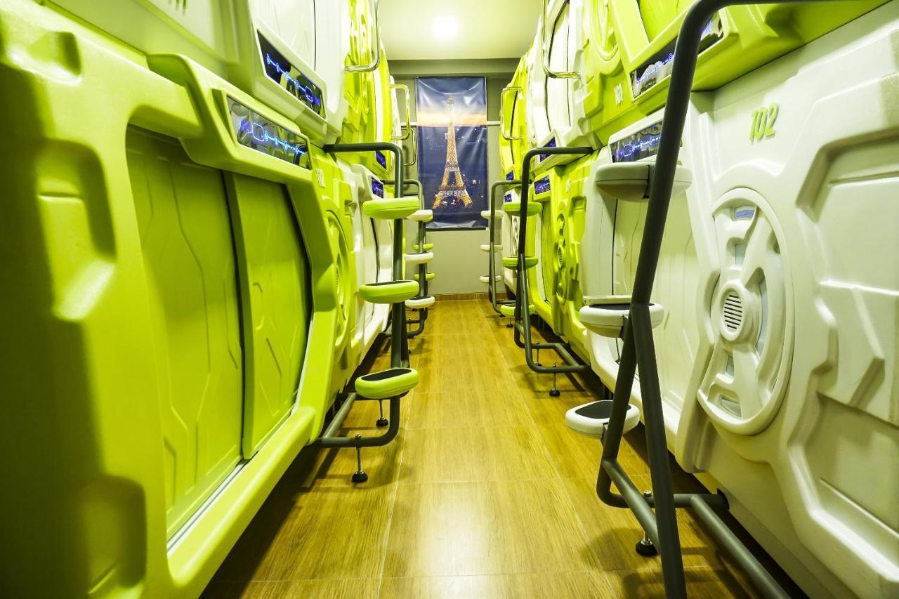 Super Oyo 91328 Fiducia Capsule Hotel Cakarta Dış mekan fotoğraf